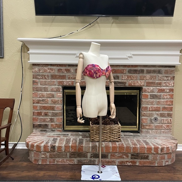 Nanette Lepore pink floral print strapless bikini top / L / Excellent condition - Picture 10 of 17